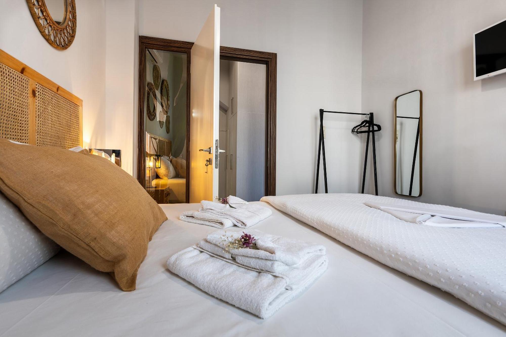Ioanna Bayview Luxury Apartment 依拉佩特拉 外观 照片